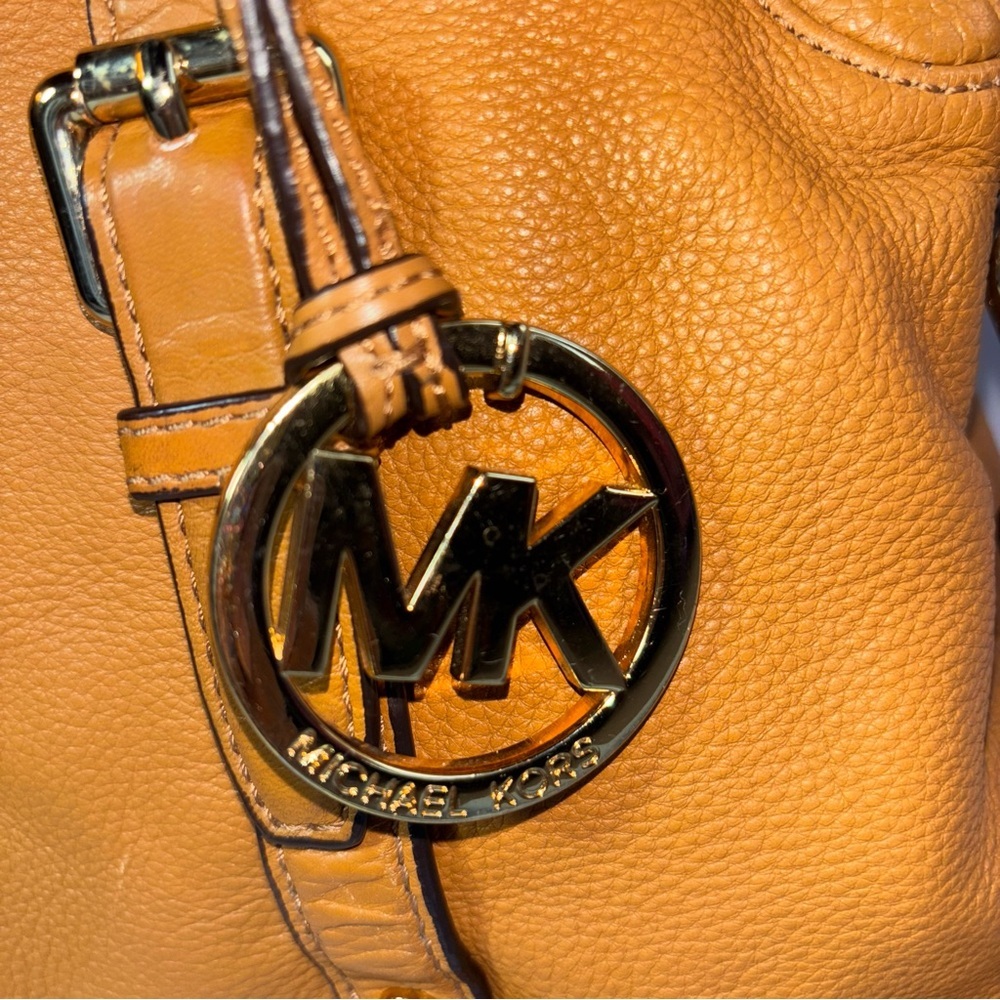 Michael Kors Brown Large Bedford Satchel - Picture 4 of 16